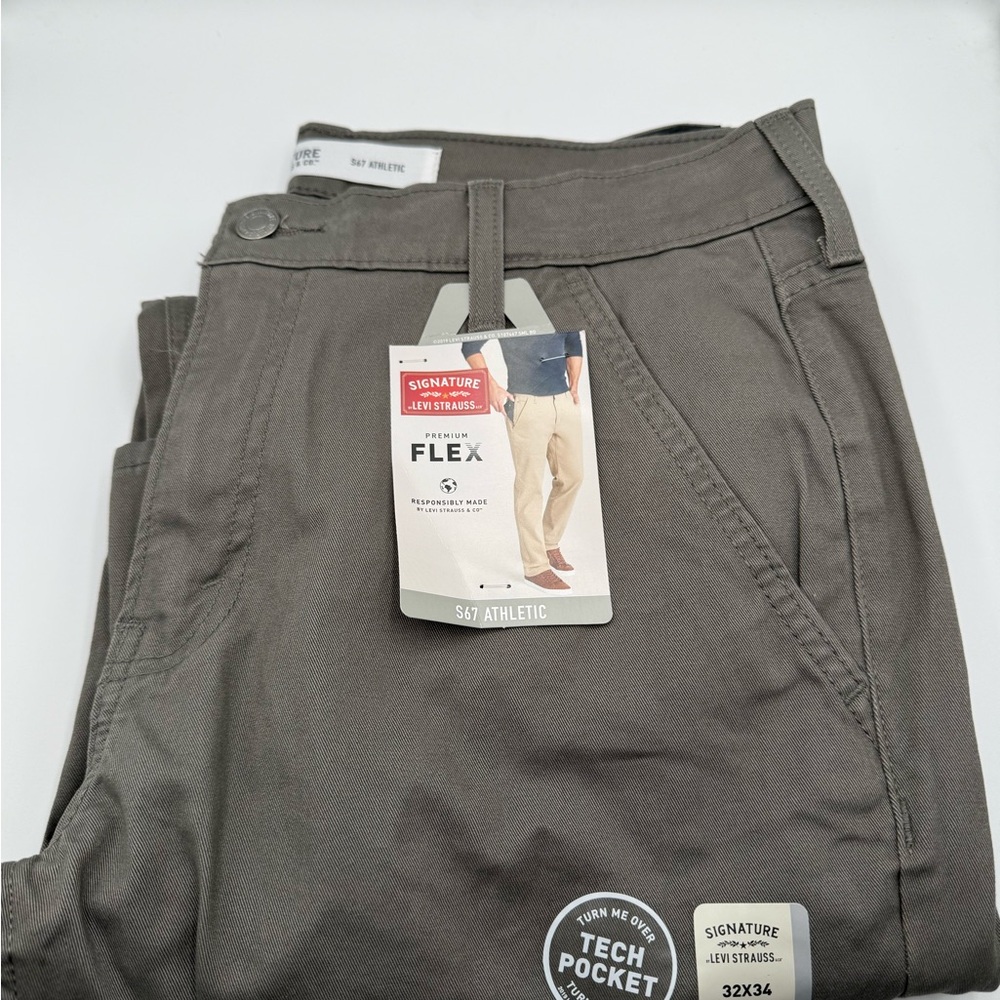 Signature by Levi Strauss Men's Flex Chinos - Brown